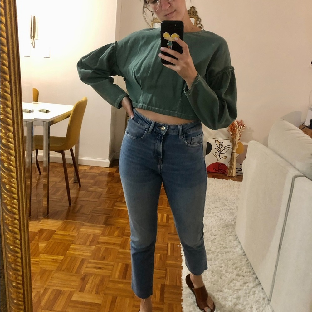 Cropped Zara Shirt